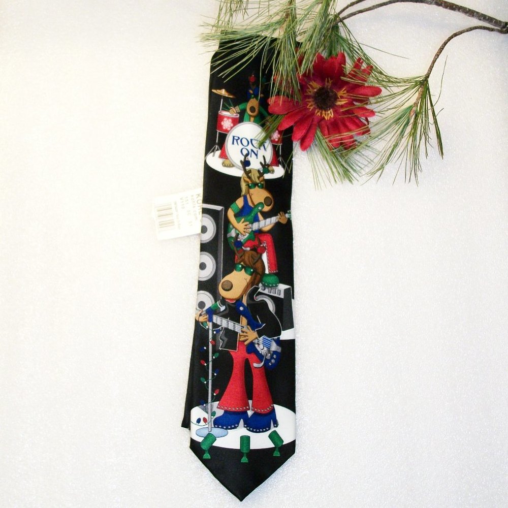 ❄️HP❄️Hallmark Rock On Tie NWT Yule Tie Greetings